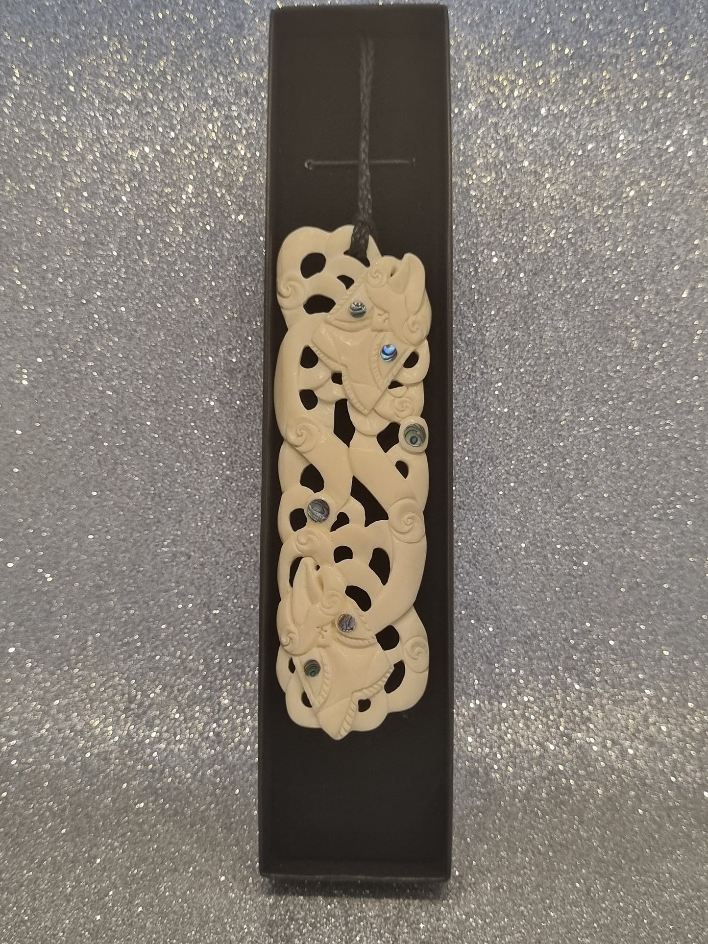 Wheku Bone Carving with Paua