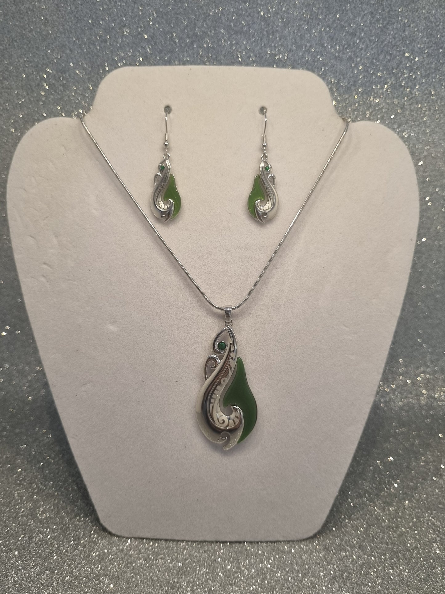 Manaia Rhodium Gift Set
